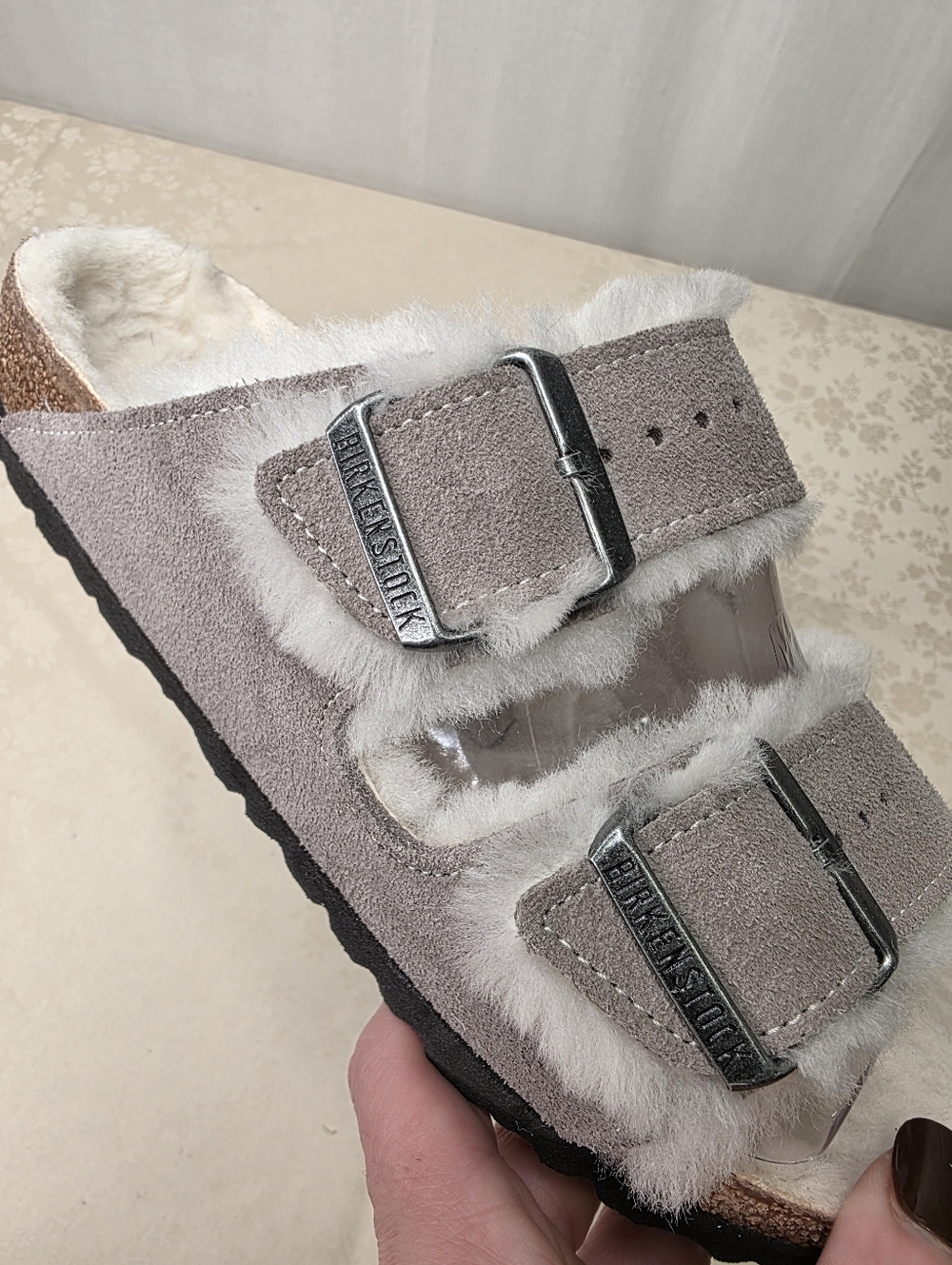Birkenstock Arizona Shearling Suede Sandals Stone Coin Gray 39 L8 M6 - Picture 2 of 7